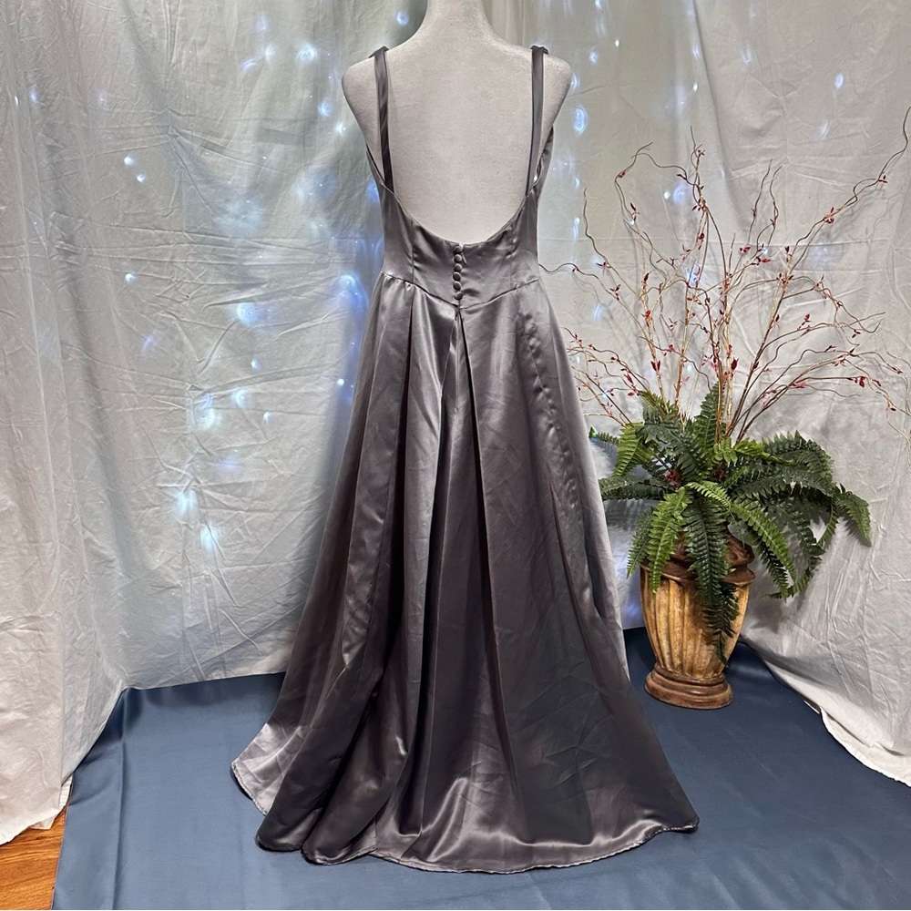 Waters and Watters Formal Dress - Picture 3 of 7